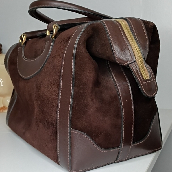 Vintage Gucci Brown Suede Boston Bag with Leather Trim – Gorgeous Condition 60s - Picture 9 of 17